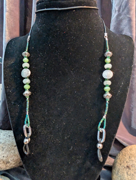 GREEN GODDESS   Eyeglass holders & AirPods chains